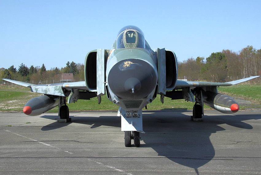 F-4 Phantom II - Frontansicht