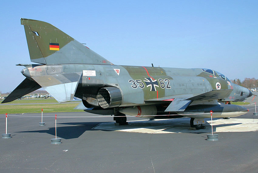 RF-4E Phantom II - Heck