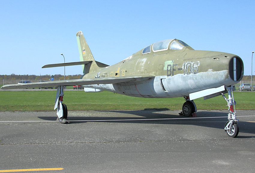 Republic F-84 F Thunderstreak: Jagdbomber der USA von 1950