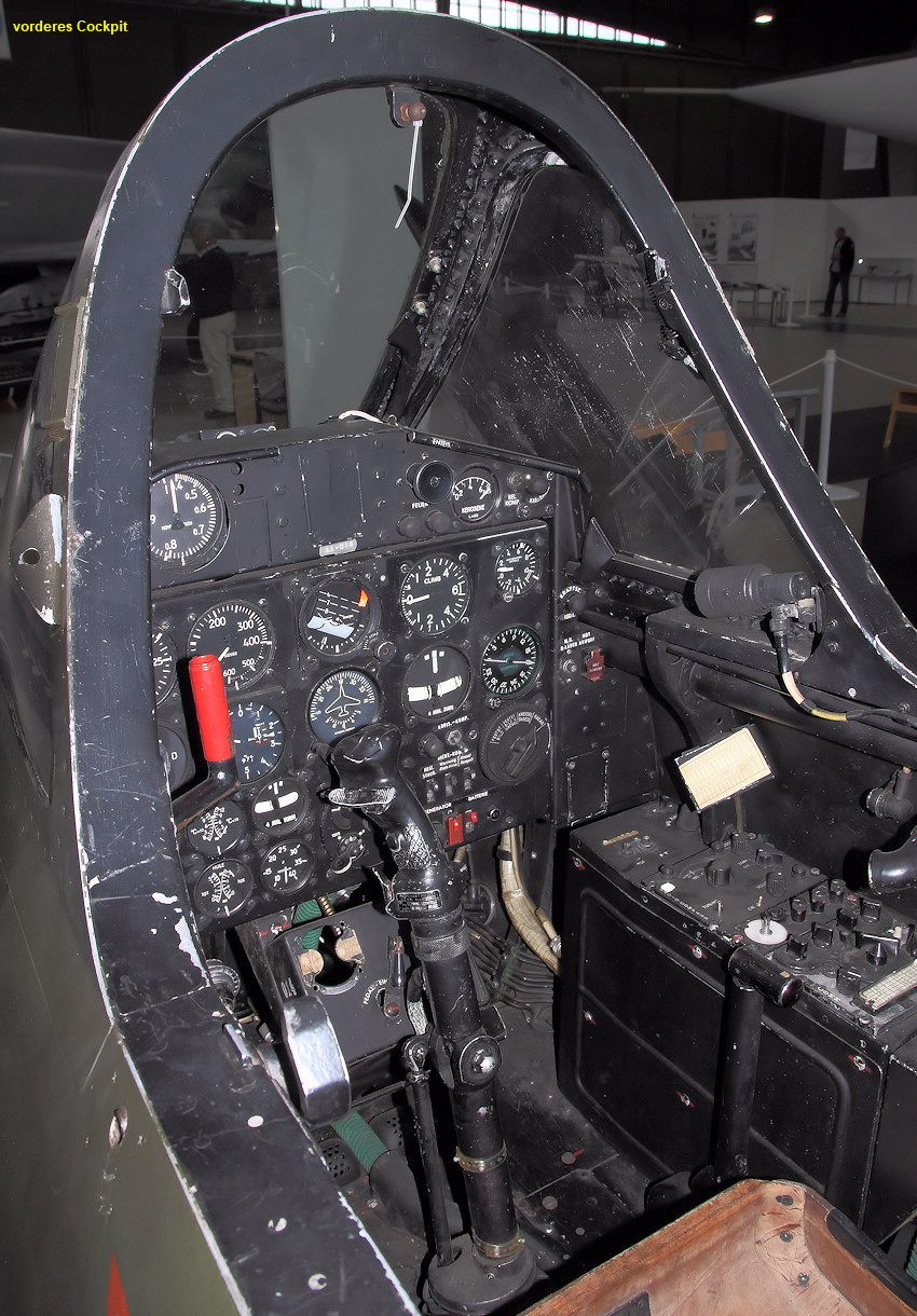 Magister Cockpit vorne