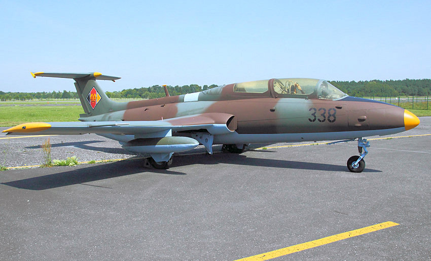 Aero Let L-29 Delfin: Schulflugzeug (CSSR / Warschauer Pakt) - Erstflug (XL-29): 1959