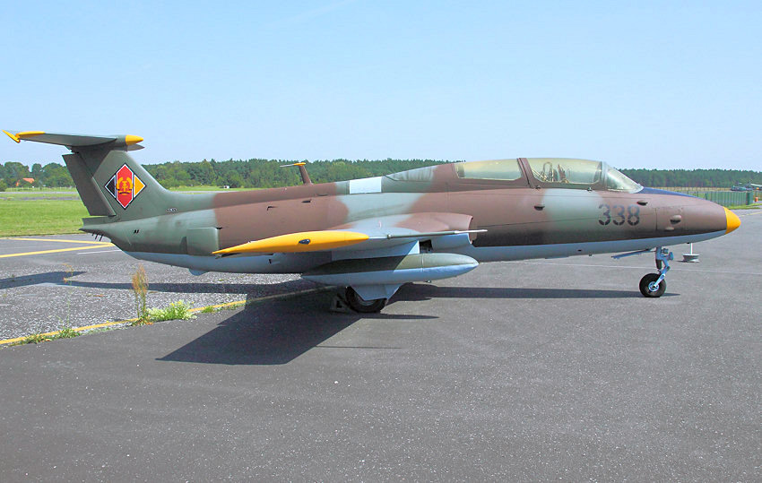 Let L29 Delfin: Schulflugzeug (CSSR / Warschauer Pakt) - Erstflug (XL-29): 1959
