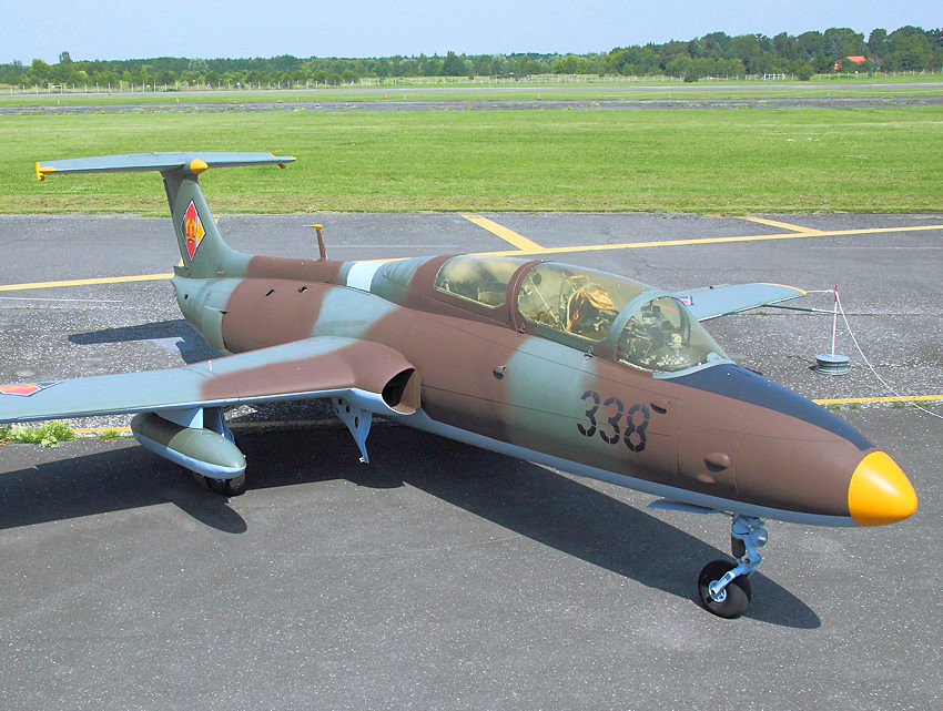 Let L-29 Delfin: Schulflugzeug (CSSR / Warschauer Pakt) - Erstflug (XL-29): 1959