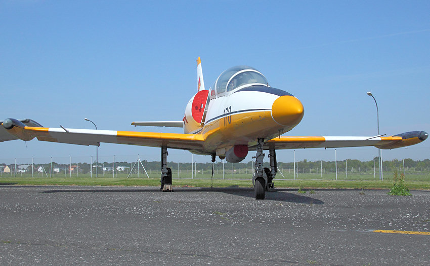 Aero Let L-39 V Albatros: Schleppflugzeug und Trainingflugzeug