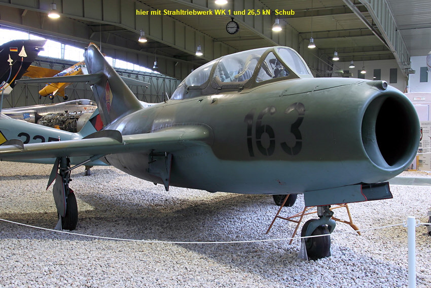 MiG-15 UTI, Mikojan-Gurewitsch: wurde als Kampfeinsatztrainer für die MiG-Unterschalljäger gebaut