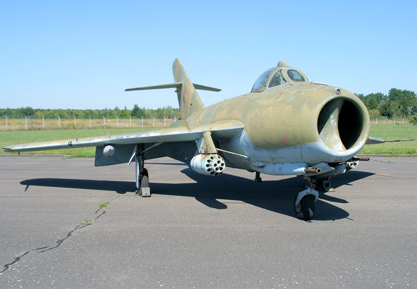 MiG-17F - Jagdflugzeug
