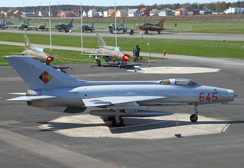 MiG-21 F-13, Mikojan-Gurewitsch: Abfangjagdflugzeug der ehemaligen UdSSR von 1958