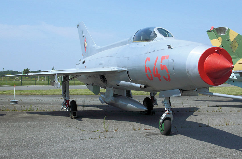 MiG-21 F-13, Mikojan-Gurewitsch: Abfangjagdflugzeug der ehemaligen UdSSR von 1958
