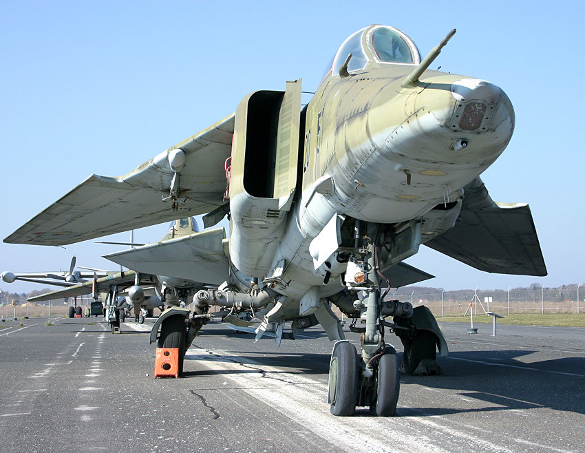 MiG-23 BN, Mikojan-Gurewitsch: Jagdbomber mit Schwenkflügel der UdSSR