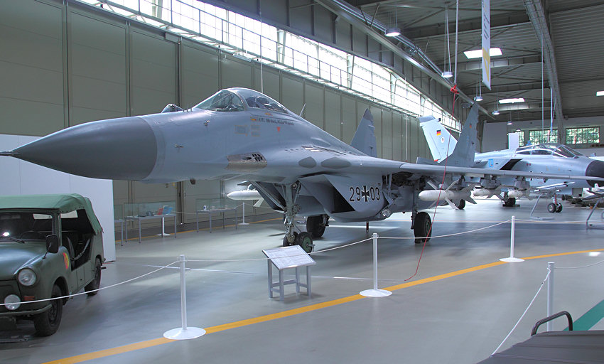 MiG 29: NATO-Code =  Fulcrum