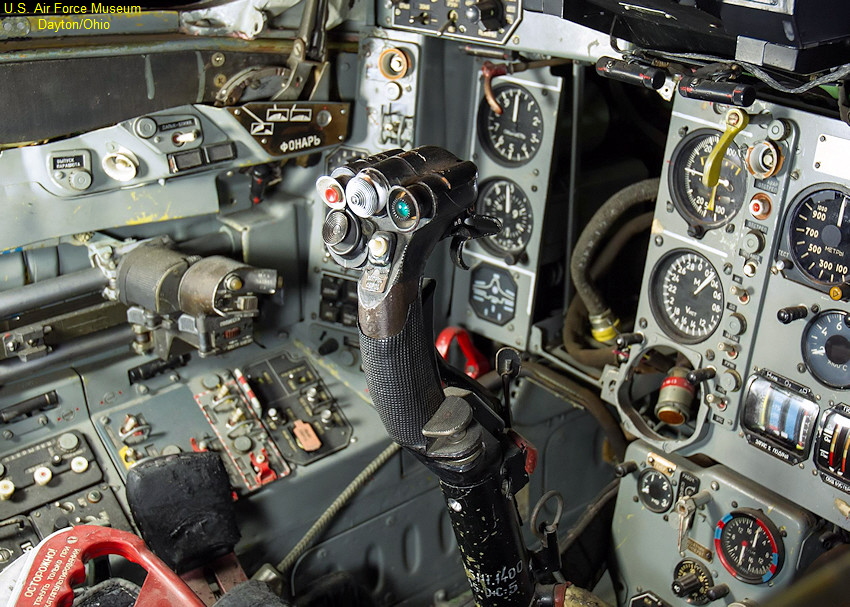 Mikoyan-Gurevich MiG-29A - Cockpit Detail