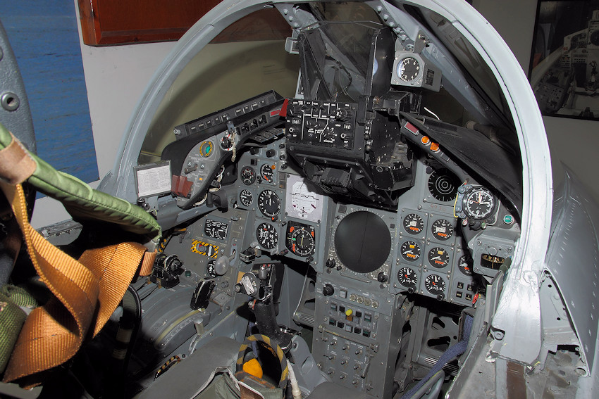 Tornado Cockpit - vorne
