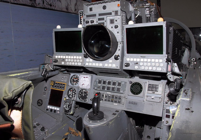 Tornado Cockpit - hinten