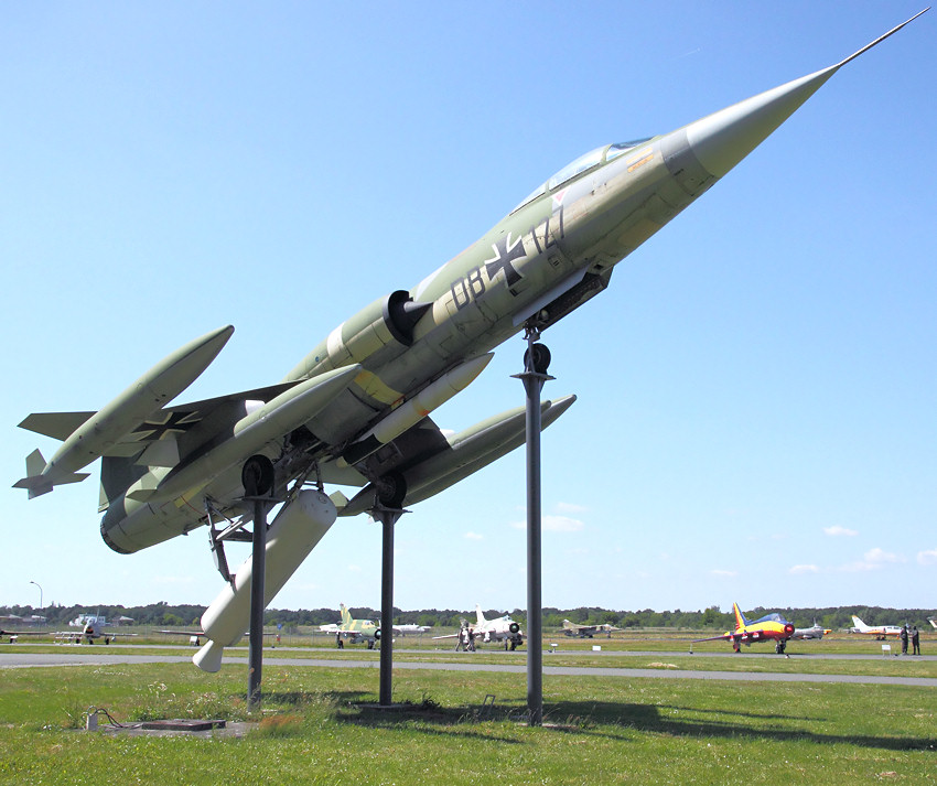 Lockheed F-104 G Zell : Kampfflugzeug mit Boosterrakete