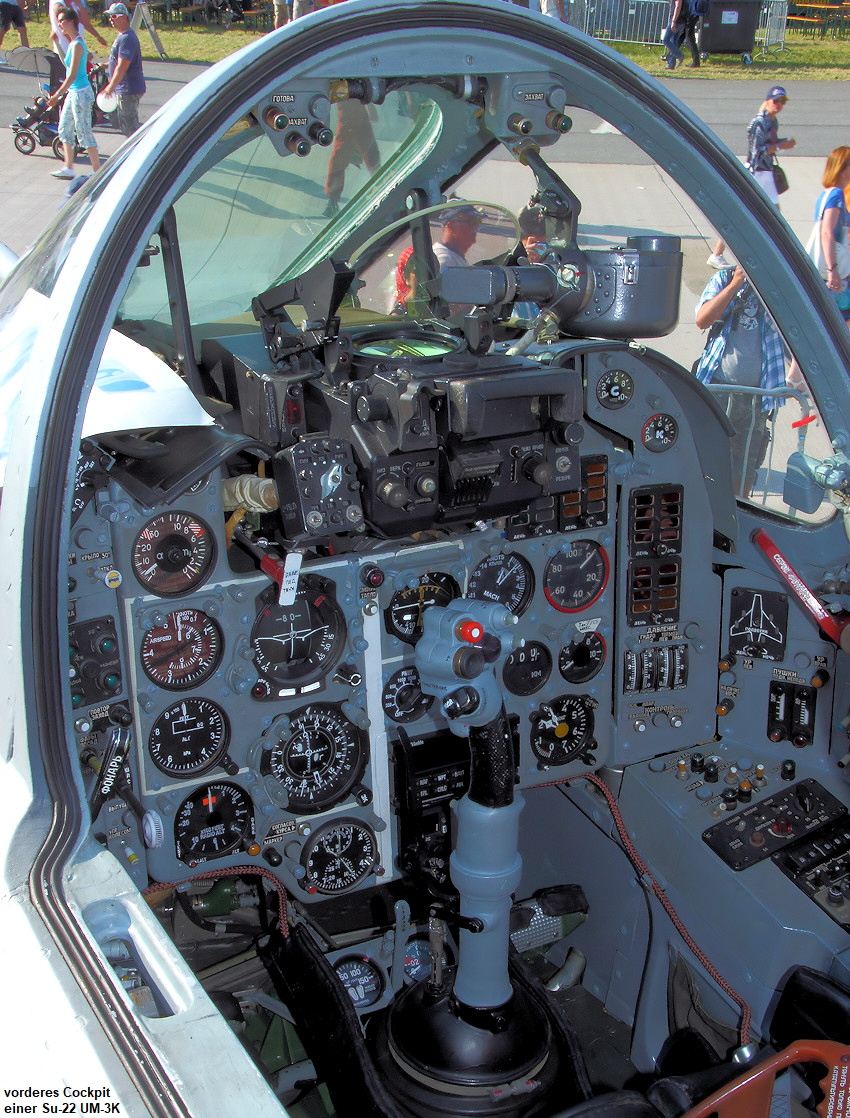 Suchoj SU-22 - Cockpit vorne