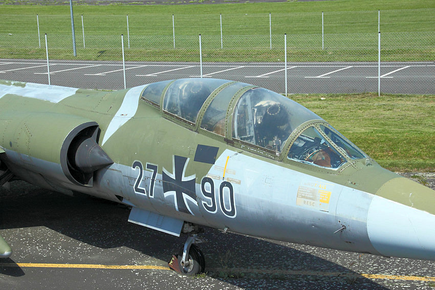 TF-104 G - Cockpit
