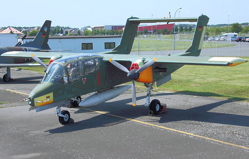 Rockwell OV-10 Bronco: leichtes Beobachtungs-, Angriffs- und Transportflugzeug mit Kurzstart- und Landeeigenschaften