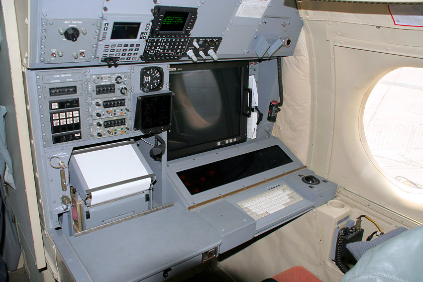 Lockheed P-3 Orion - Messgeräte