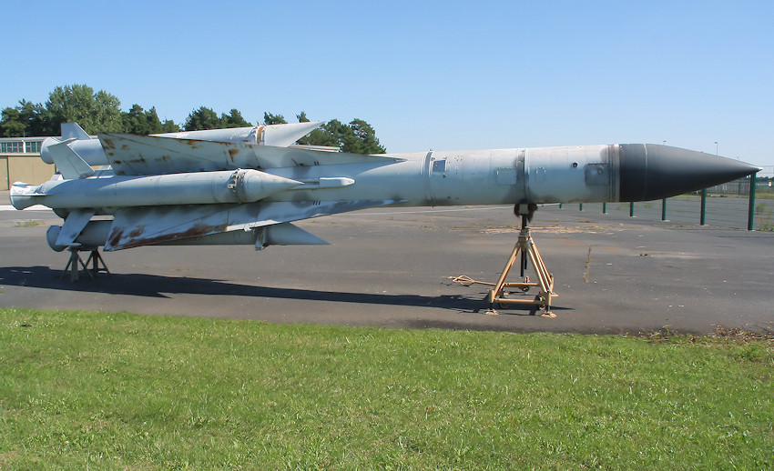 S-200 WEGA (NATO-Code “SA-5 Gammon”):  Boden-Luft-Lenkwaffensystem der ehemaligen UdSSR