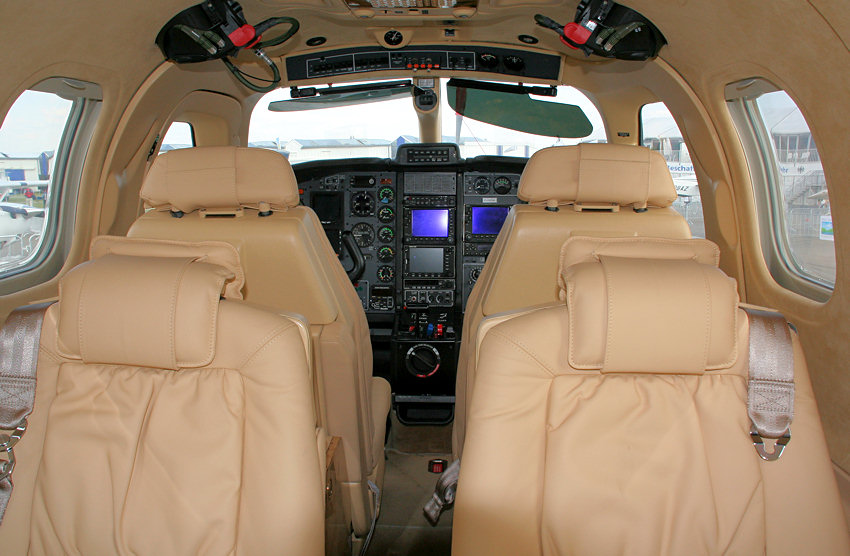Socata TBM 850: Tiefdecker mit Druckkabine und Einziehfahrwerk