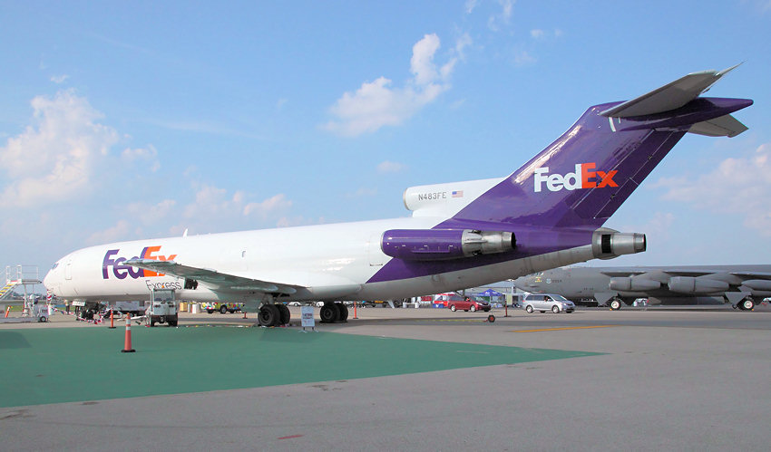 Boeing 727: dreistrahliges Transportflugzeug in Tiefdeckerauslegung des Logistic-Unternehmens FedEx