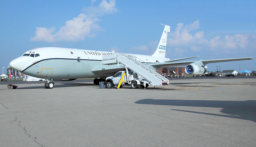 Boeing C-135 Stratolifter: Beobachtungsflugzeug im Rahmen des Open-Skies-Vertrags zur gegenseitigen Kontrolle