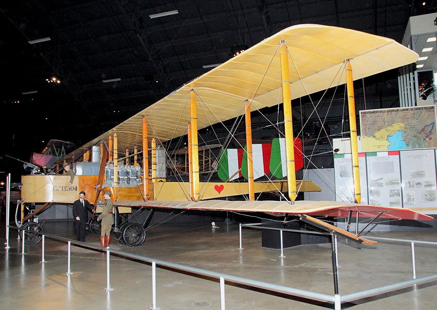 Caproni Ca. 36 - schwerer italienischer Bomber im Ersten Weltkrieg