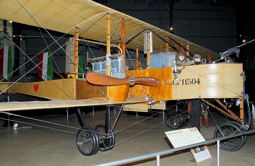 Caproni Ca 36 - schwerer Bomber im Ersten Weltkrieg