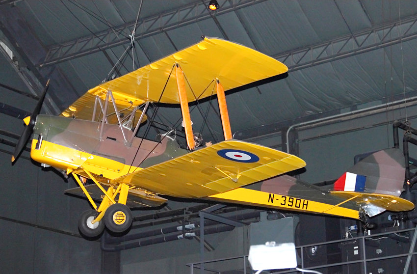 De Havilland D.H. 82A Tiger Moth: einmotoriger Doppeldecker zur Schulflugzeug von 1931