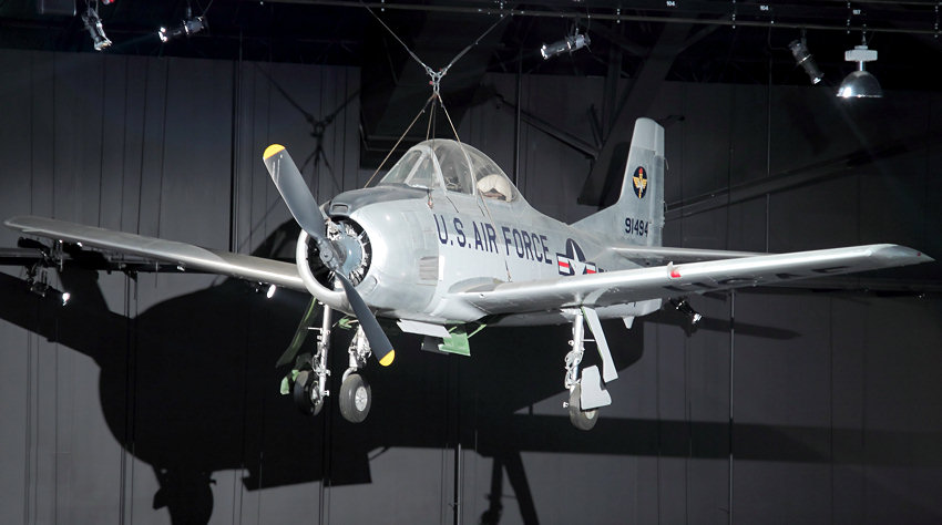 North American T-28 Trojan: Flugzeug von 1949 zur Schulung von Piloten