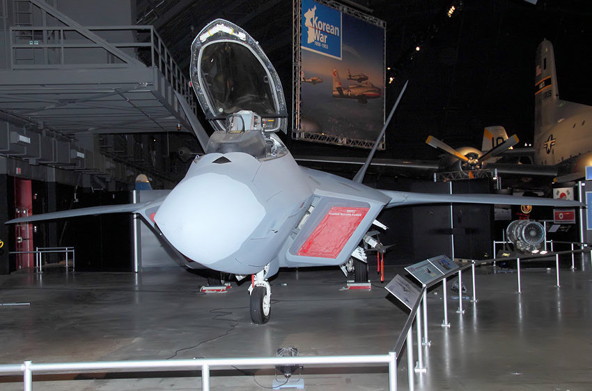 Lockheed Martin F-22A Raptor: modernstes und teuerstes Kampfflugzeug der USA