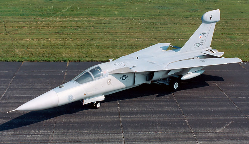 General Dynamics EF-111A Raven: Flugzeug für die Elektronische Kampfführung