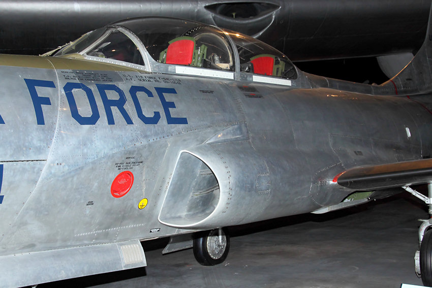 Lockheed F-94 Starfire: Der Abfangjäger wurden von der Lockheed P-80 Shooting Star entwickelt