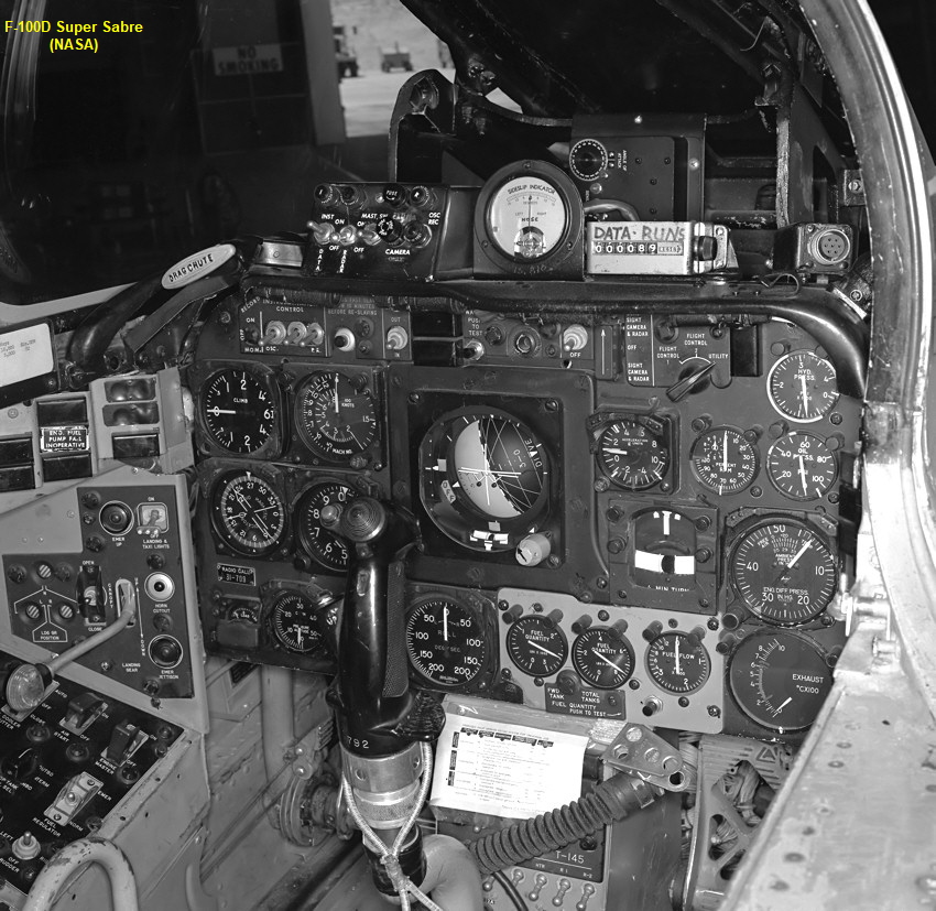 North American F-100D - Cockpit