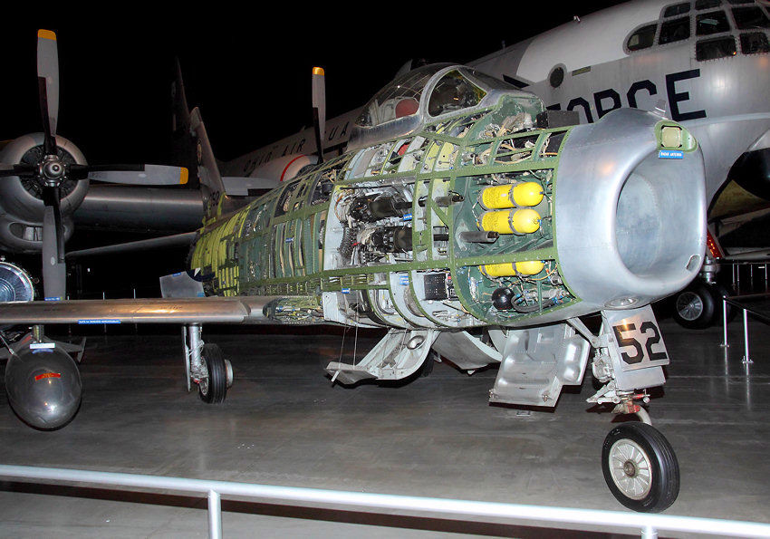 North American F-86H Sabre: einstrahliges US-amerikanisches Kampfflugzeug der USA