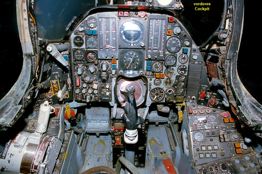 F-105G Thunderchief: Kampfflugzeug der U.S. Air Force von 1955