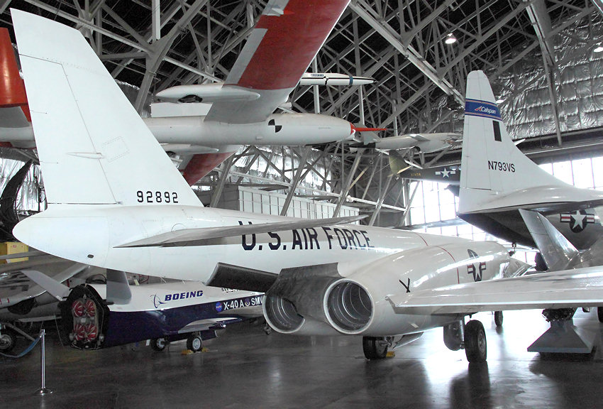 Douglas X-3 Stiletto: Experimentalflugzeug zur Erforschung von Effekten bei Geschwindigkeiten von +Mach 2