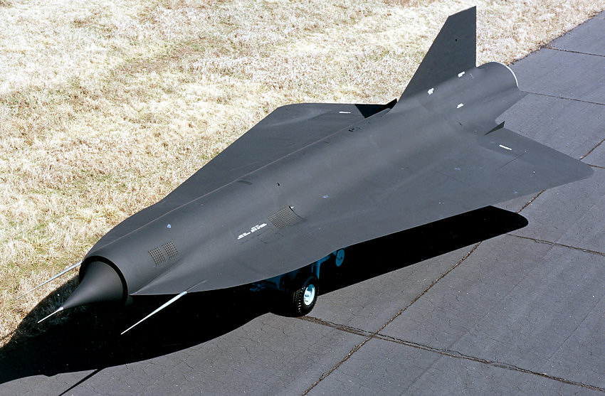 Lockheed D-21B: 2 dieser Mach-3 Drohnen mit Staustrahltriebwerken