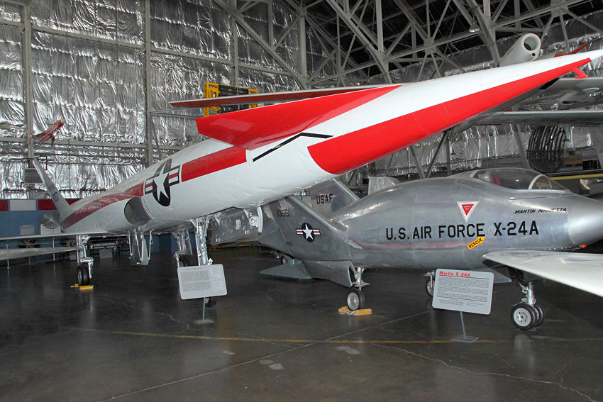 North American X-10: Unbemannter Demonstrator für fortgeschrittene Flugkörpertechnik von 1953