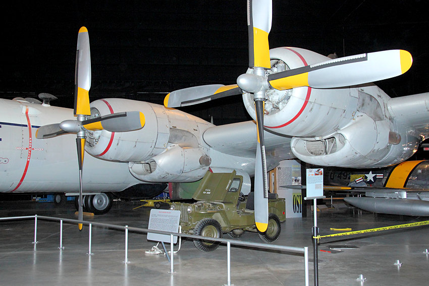 Boeing WB-50D Superfortress: Bomber der USA als Nachfolger der Boeing B-29