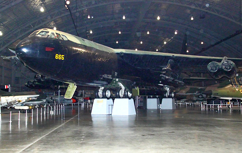 Boeing B-52D Stratofortress: schwerer Langstreckenbomber der U.S. Air Force zur Zeit des Kalten Krieges ab 1955