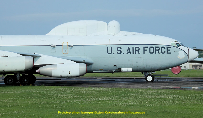 Grundversion ist die Boeing C-135 Stratotanker
