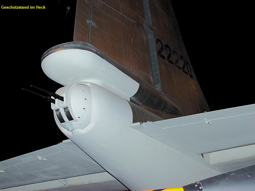 Convair B-36 - Heck