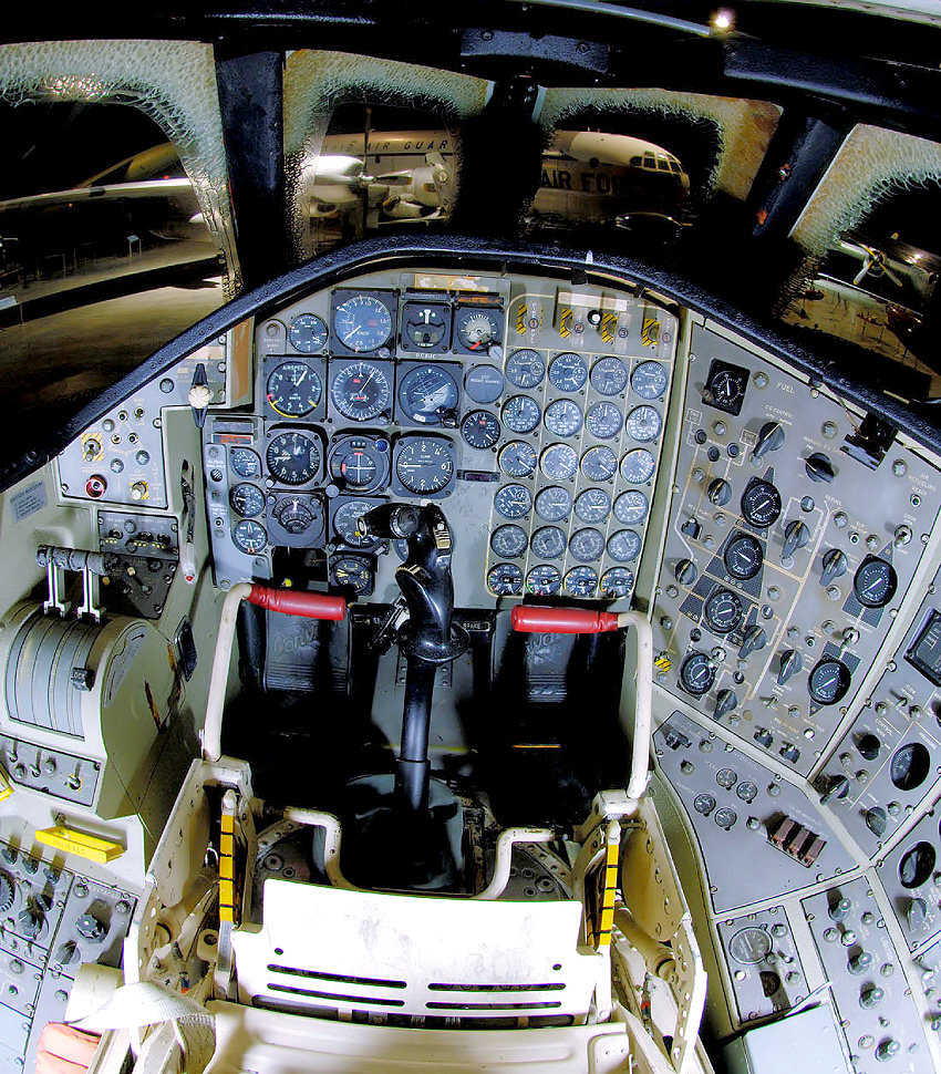 Convair B-58A Hustler: Hochgeschwindigkeits-Bomber der 1960er Jahre 