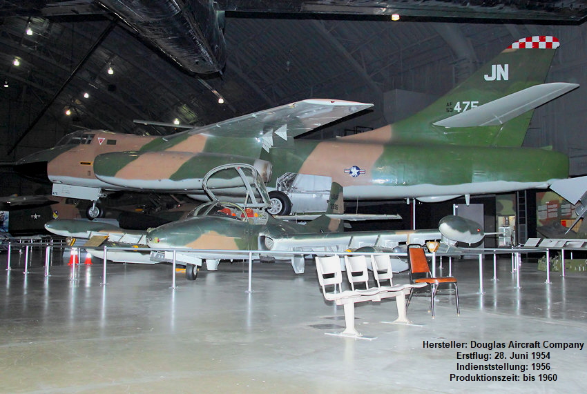 Douglas RB-66B Destroyer: Der Bomber und Foto-Aufklärer wurde aus der Douglas A-3 Skywarrior entwickelt