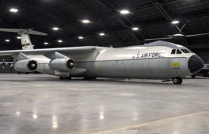 Lockheed C-141C Starlifter - Hanoi Taxi