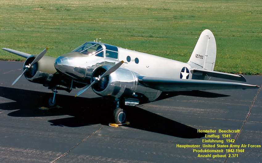 Beech AT-10 Wichita: Holzflugzeug zur Umschulung von einmotorigen auf mehrmotorige Flugzeuge