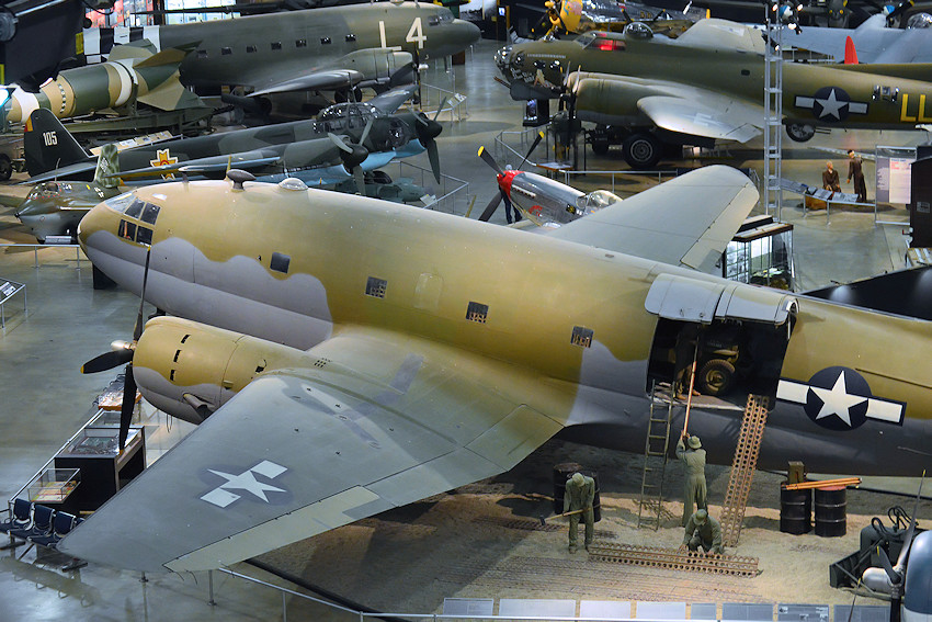 Curtiss C-46 D Commando