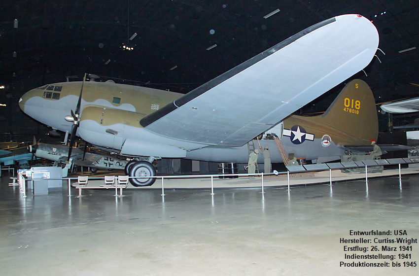 Curtiss C-46D Commando: Transportflugzeug des US-amerikanischen Flugzeugherstellers Curtiss-Wright von 1941