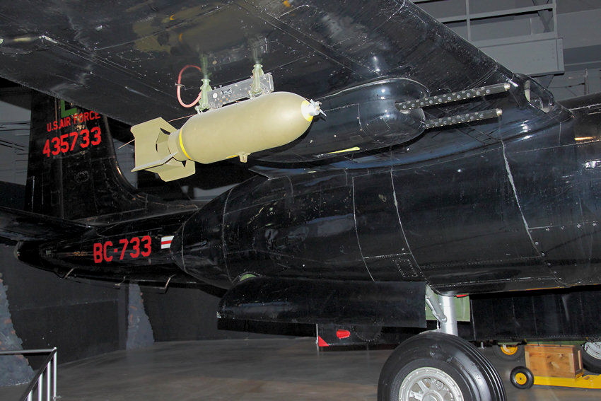 Douglas A-26 Invader: Der zweimotorige leichte Bomber wurde 1948 in B-26 Invader umbenannt